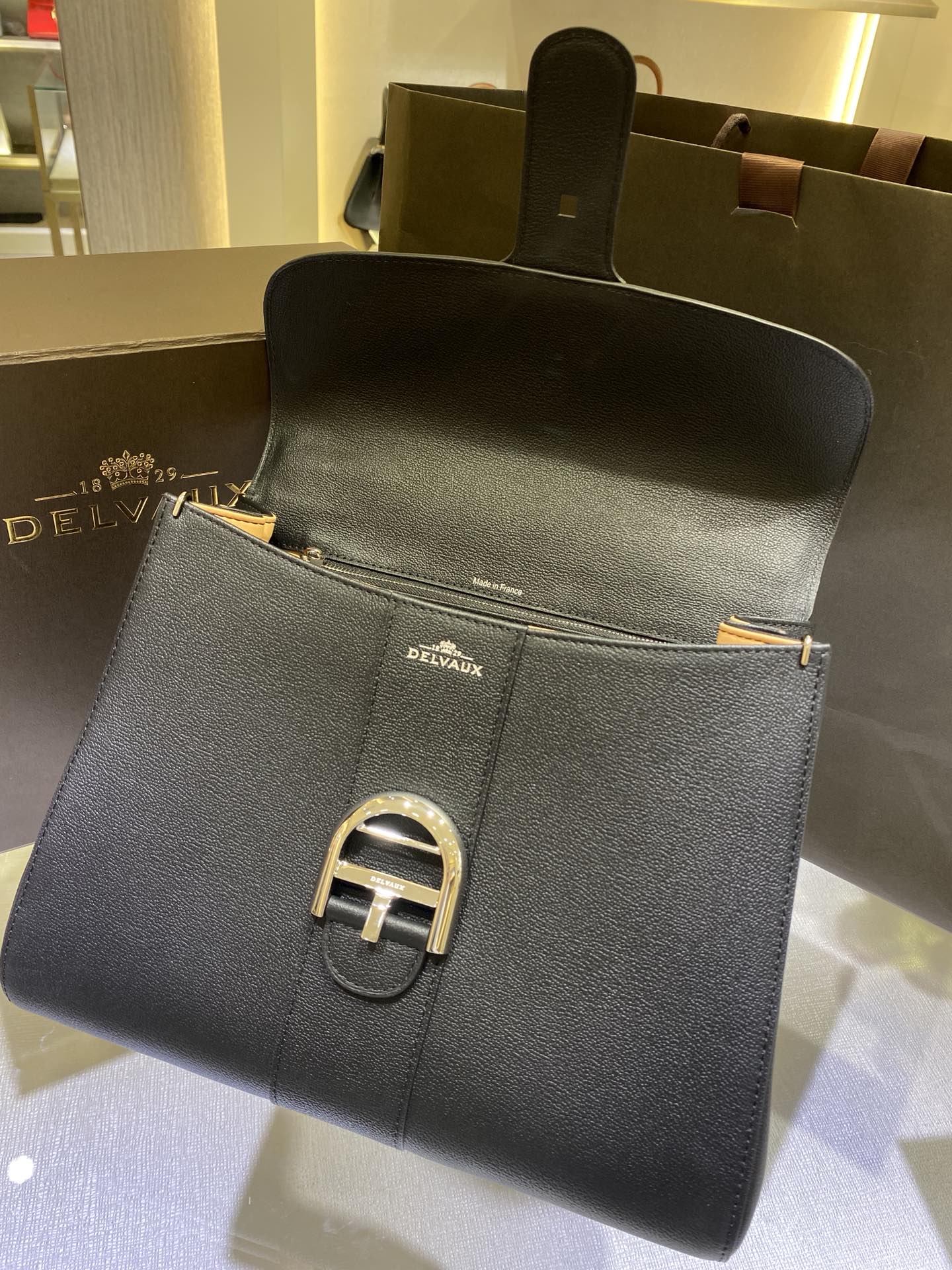 デルヴォー「Delvaux」Shoulder Bag