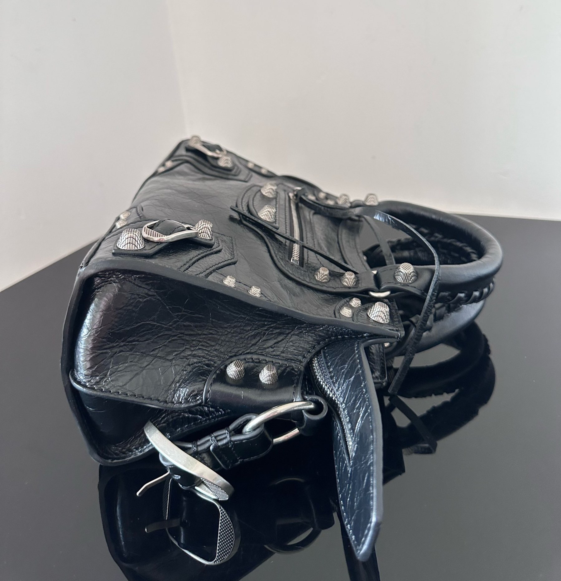 バレンシアガ「Balenciaga」モーターサイクルバッグ