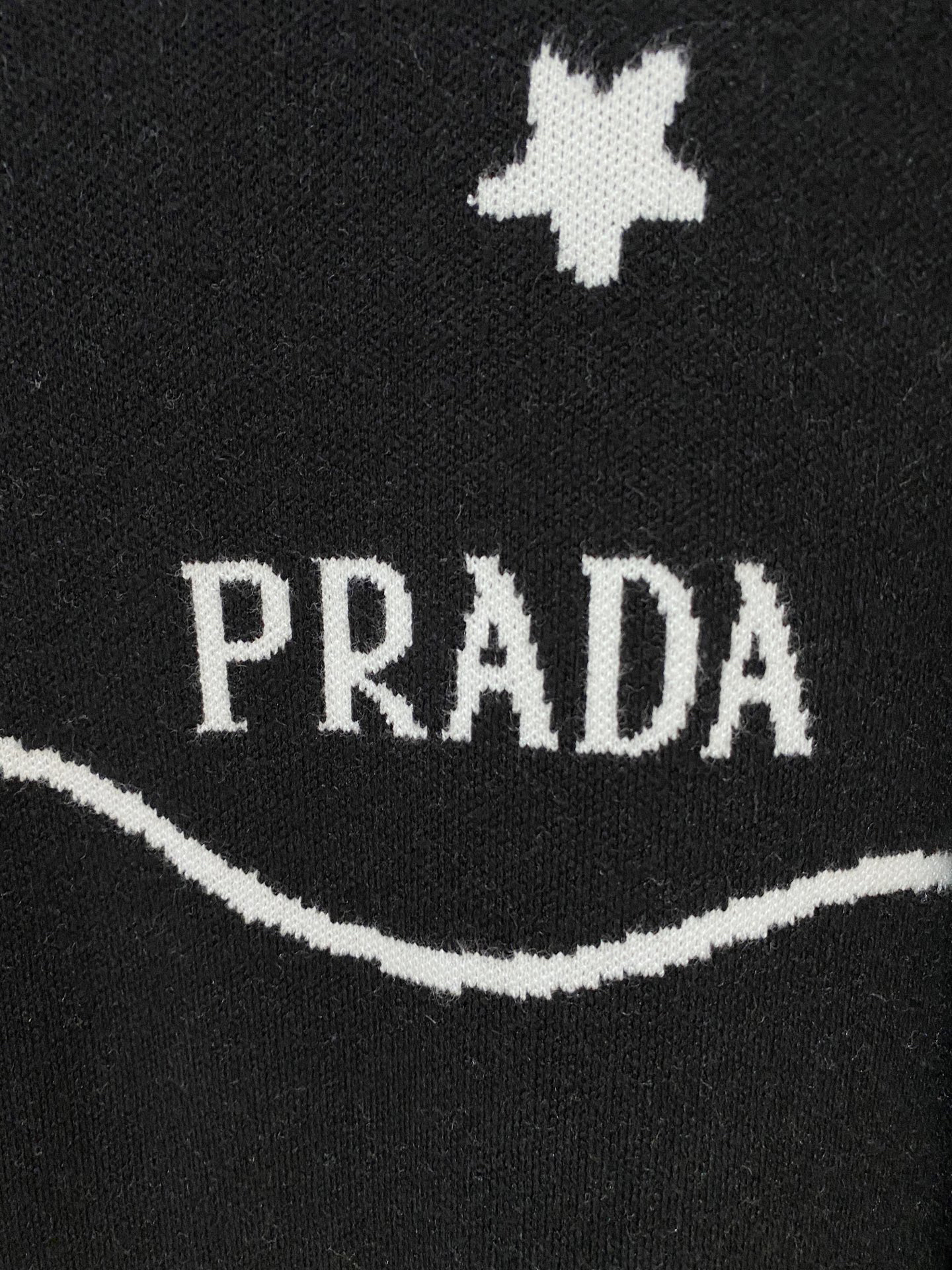 プラダ「Prada」25SS 新作 ニットセーター