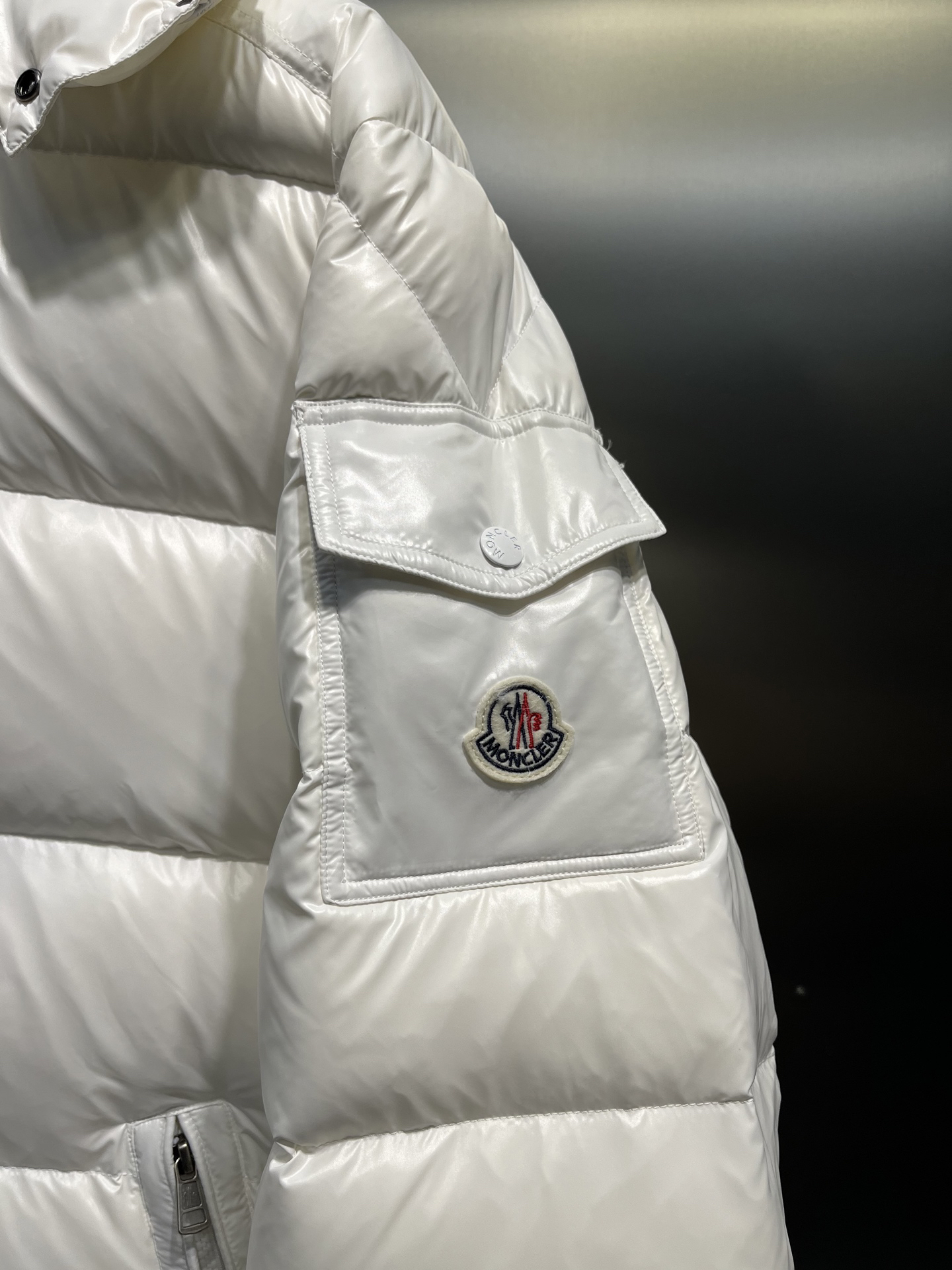 モンクレール「Moncler」Maya ダウンジャケット