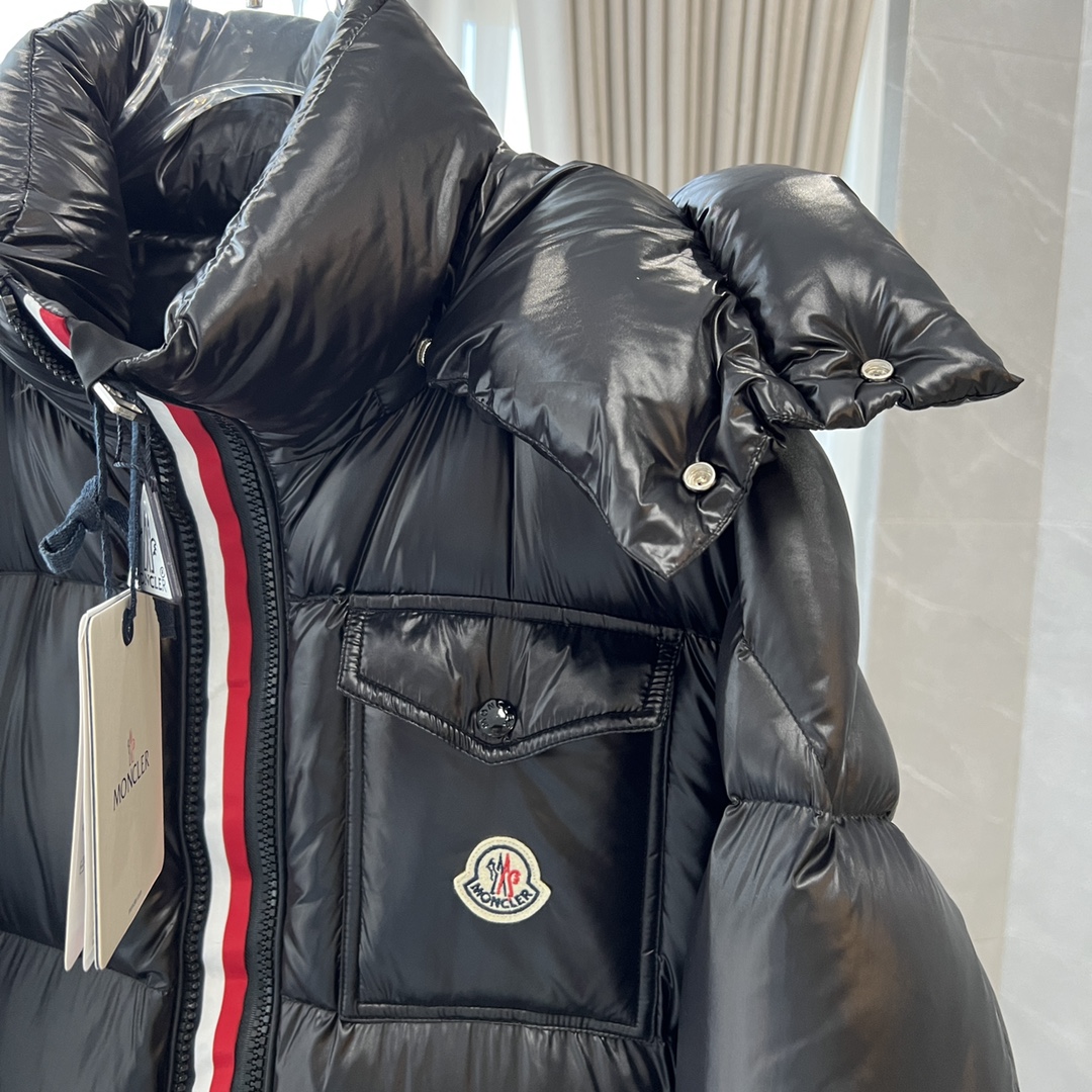モンクレール「Moncler」トリコロールストラップ ダウンジャケット
