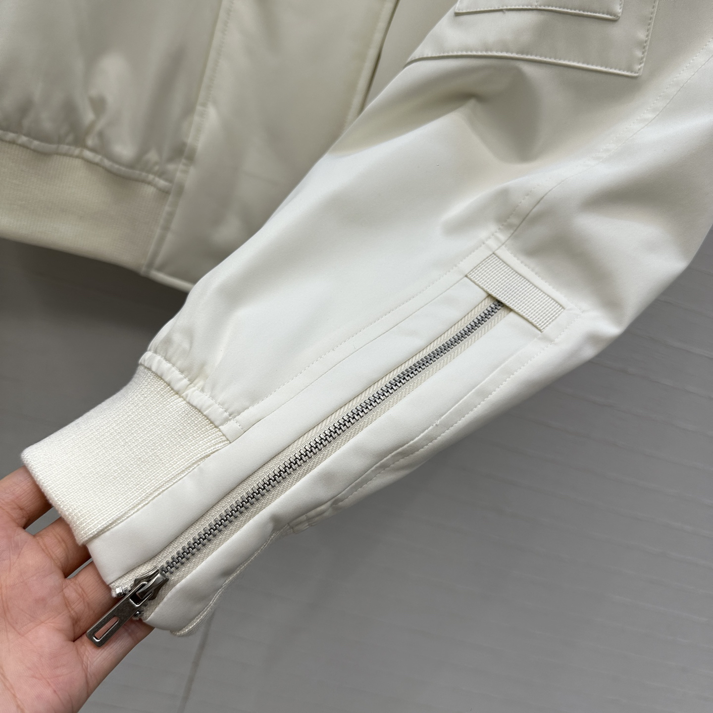 エルメス「Hermès」Short Down Jacket