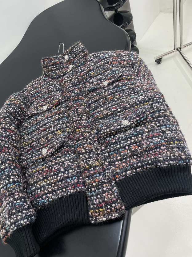 シャネル「Chanel」ツイード ダウン ジャケット