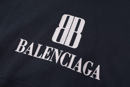 バレンシアガ「Balenciaga」ダブルB プリント パーカ