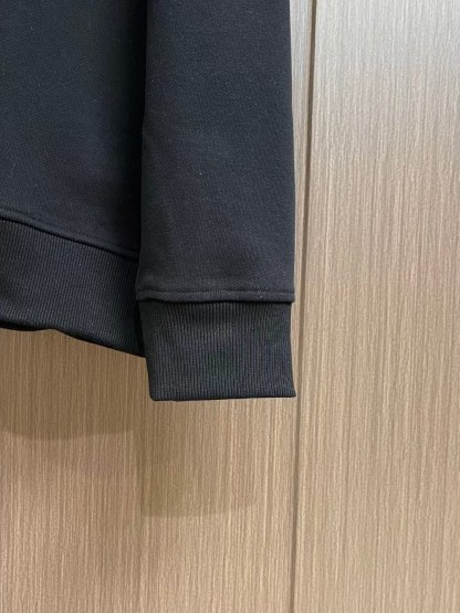 プラダ「Prada」ロゴ プリント カーディガン