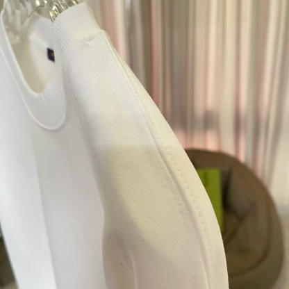 シャネル「Chanel」ダブルC ロゴ プリント スウェットシャツ