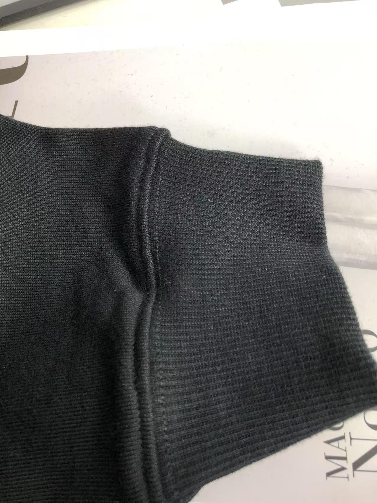 シャネル「Chanel」プリント フード付き スウェットシャツ