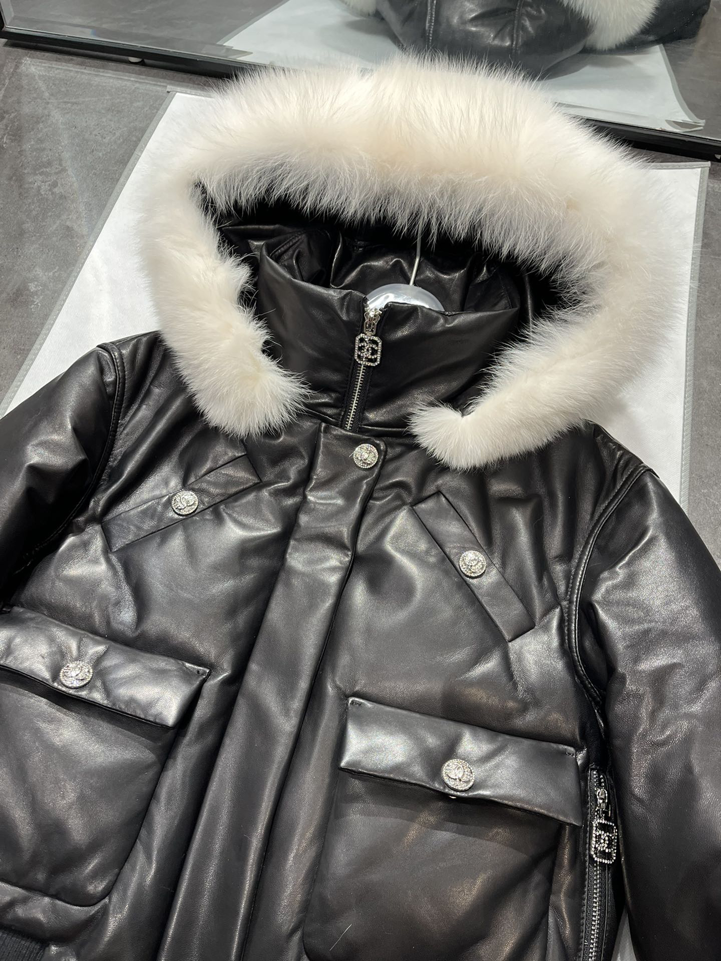 シャネル「Chanel」Coco Neige スキー ダウンジャケット