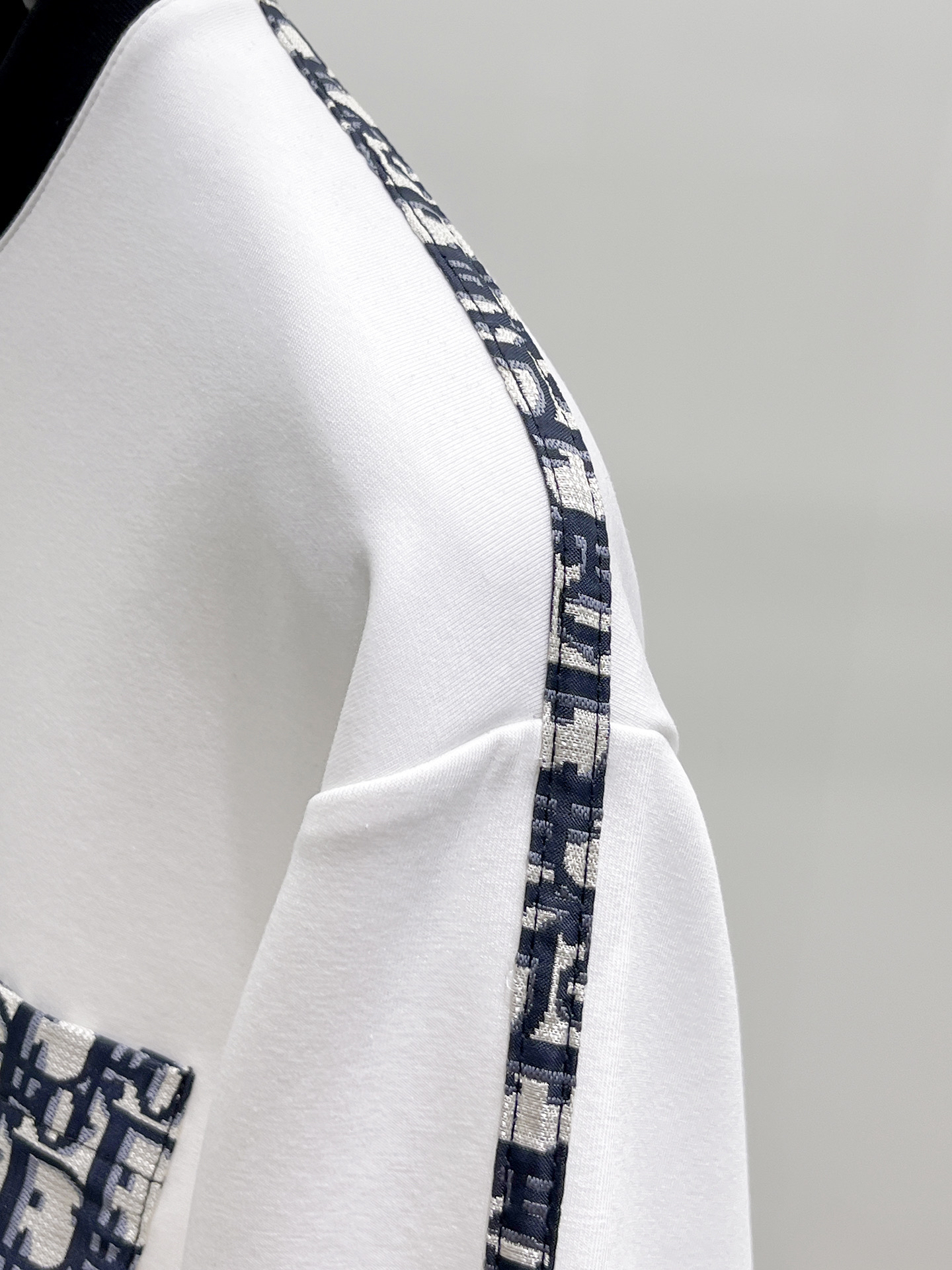 ディオール「Dior」レターロゴ スペースカットソール オーバーサイズ プルーフーディ