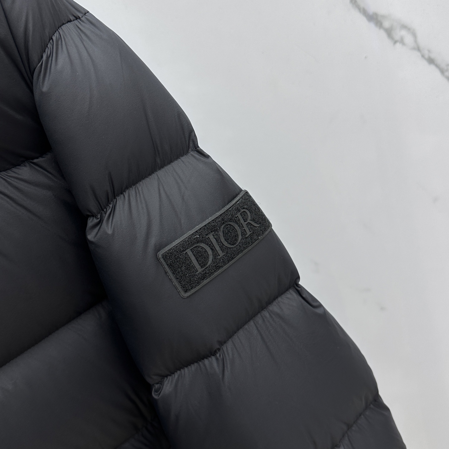 ディオール「Dior」OBLIQUE テクニカル ダウン ジャケット