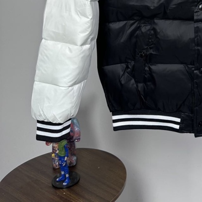 モンクレール「Moncler」ビースタン ダウン ブルゾン