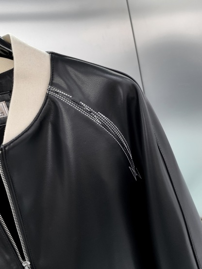 エルメス「Hermès」フード付きレザージャケット