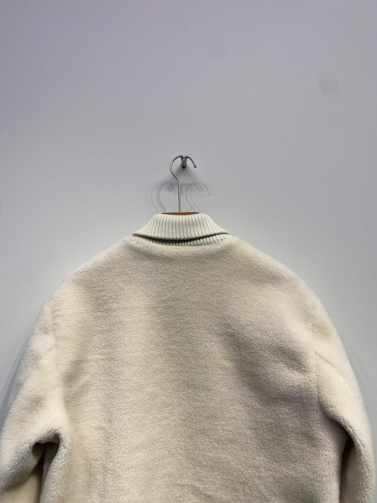 エルメス「Hermès」オートン/ウィンター ラムスウェード フード付きジャケット