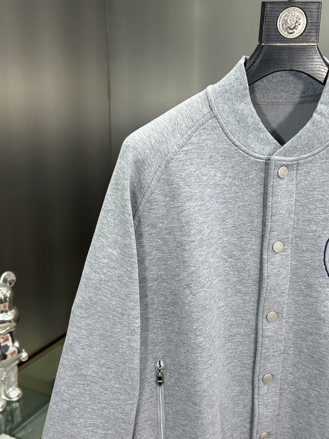 エルメス「Hermès」レザーエンブロイダリー スラウチショルダー ジャケット