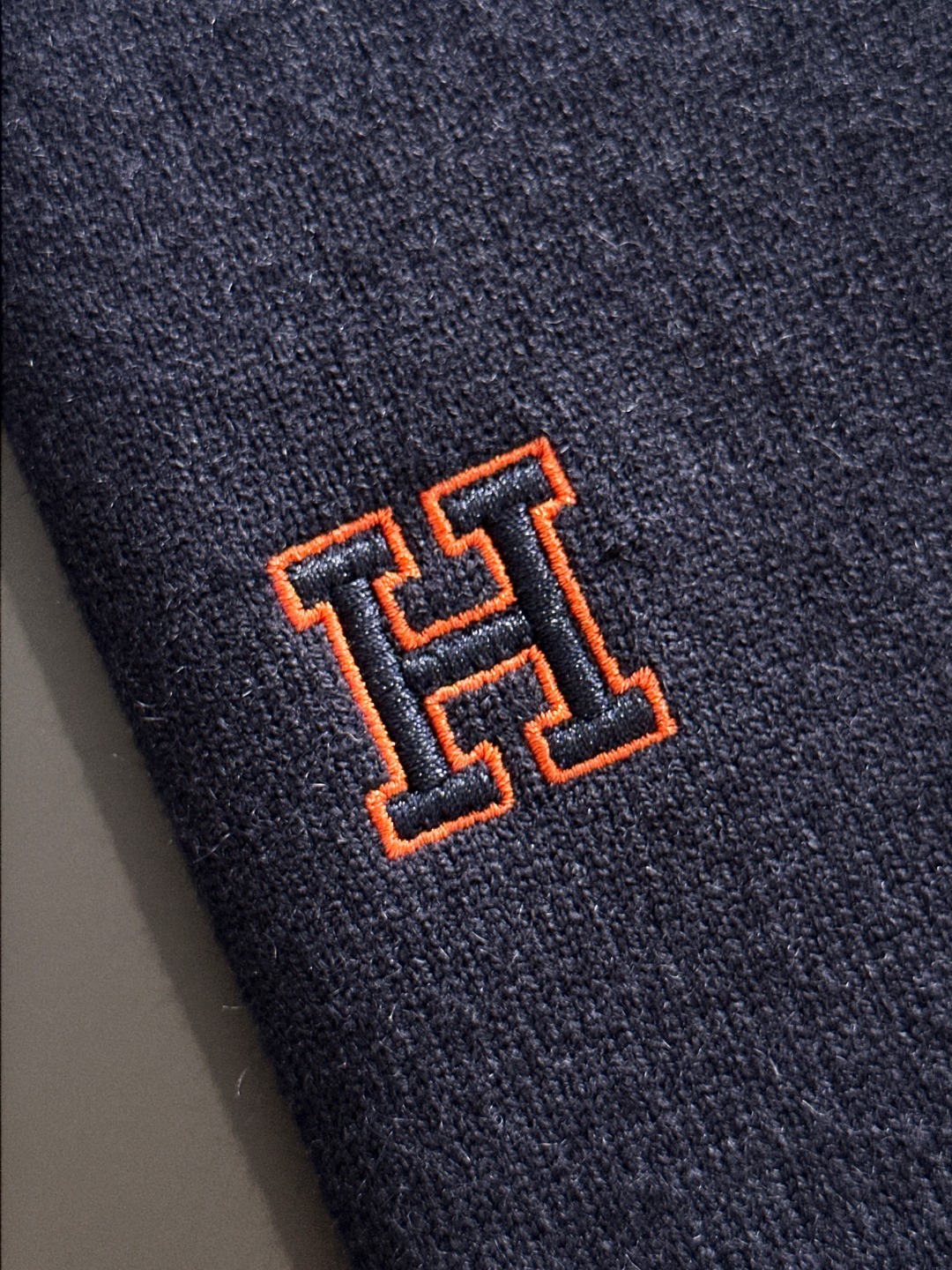 エルメス「Hermès」エンブレム ロゴ ニット セーター