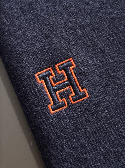 エルメス「Hermès」エンブレム ロゴ ニット セーター