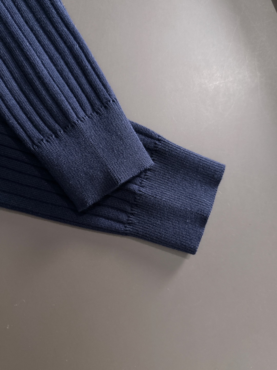 エルメス「Hermès」エンブロイダリー ロゴ ニット セーター