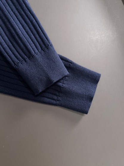 エルメス「Hermès」エンブロイダリー ロゴ ニット セーター