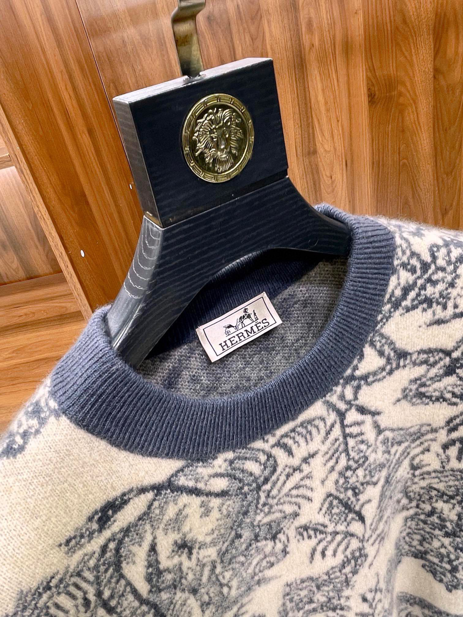 エルメス「Hermès」フォレスト アニマル ジャカード カシミア セーター