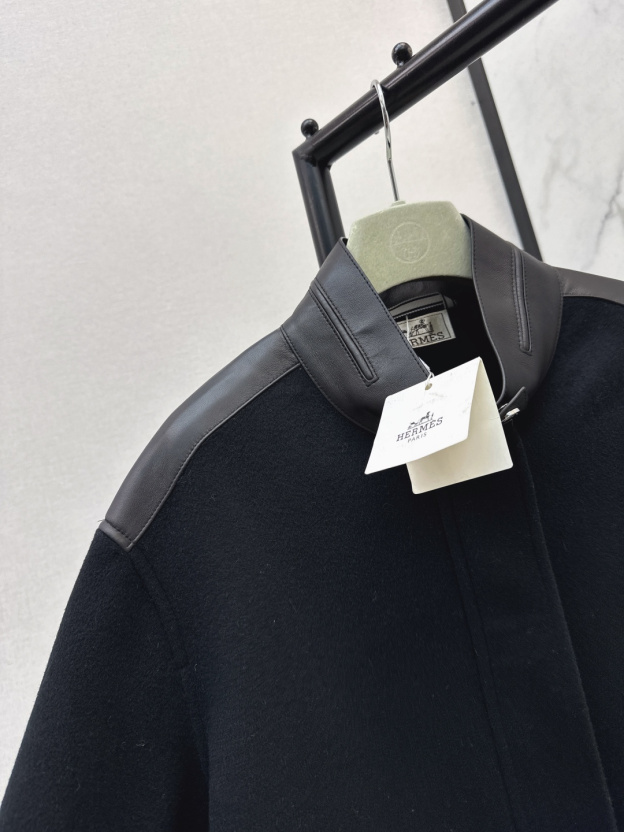 エルメス「Hermès」レザーパネル スタンドカラー ジャケット