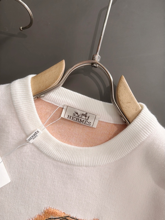 エルメス「Hermès」オレンジ ペガサス ジャカード ニット