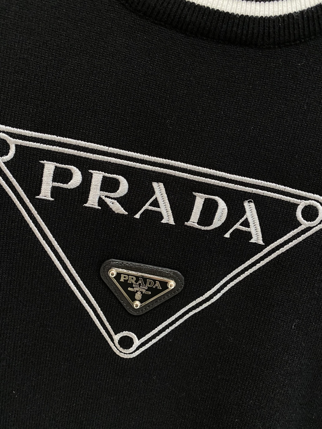 プラダ「Prada」リブトリム クルーネック セーター