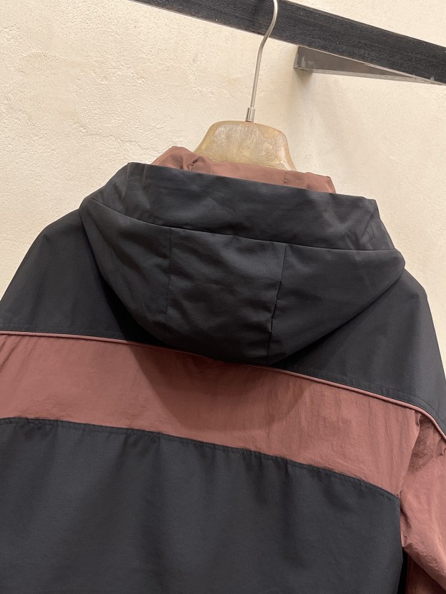 プラダ「Prada」テクニカル ジャケット