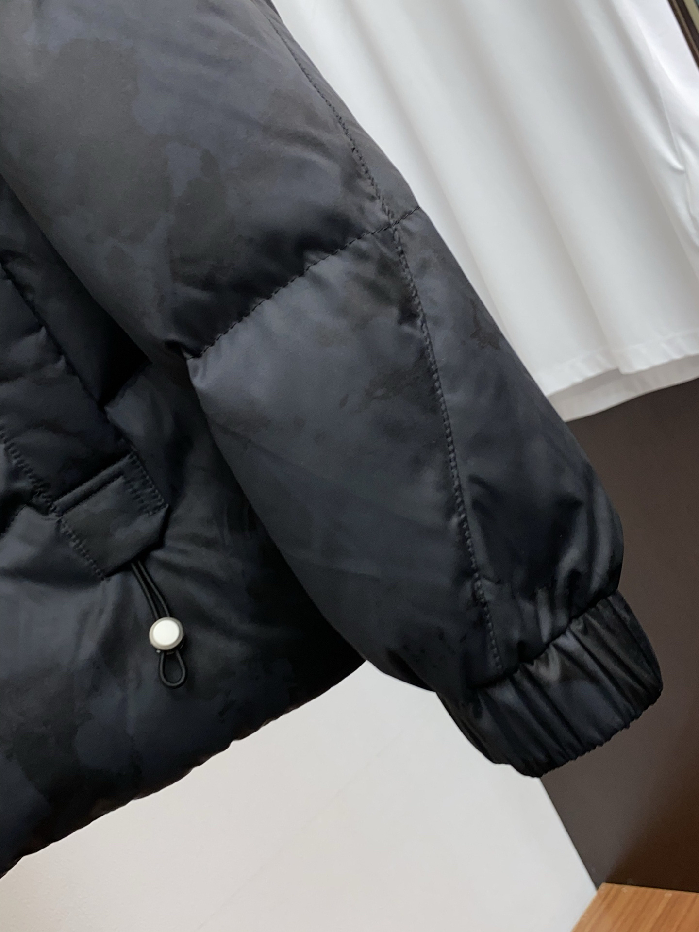 ディオール「Dior」スタンドカラー ジャカード キルト ダウン ジャケット