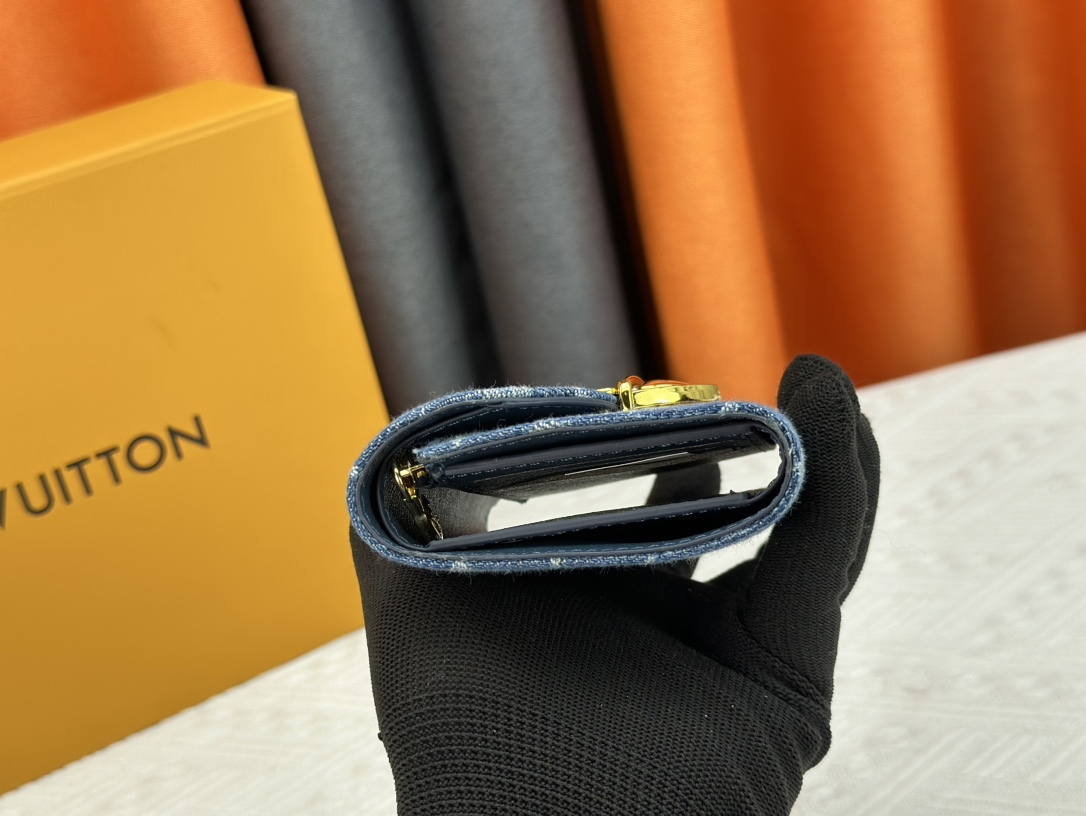 ルイ・ヴィトン ポルトフォイユ･ヴィクトリーヌ ウォレット