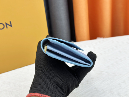 ルイ・ヴィトン「Louis Vuitton」ポルトフォイユ･サラ