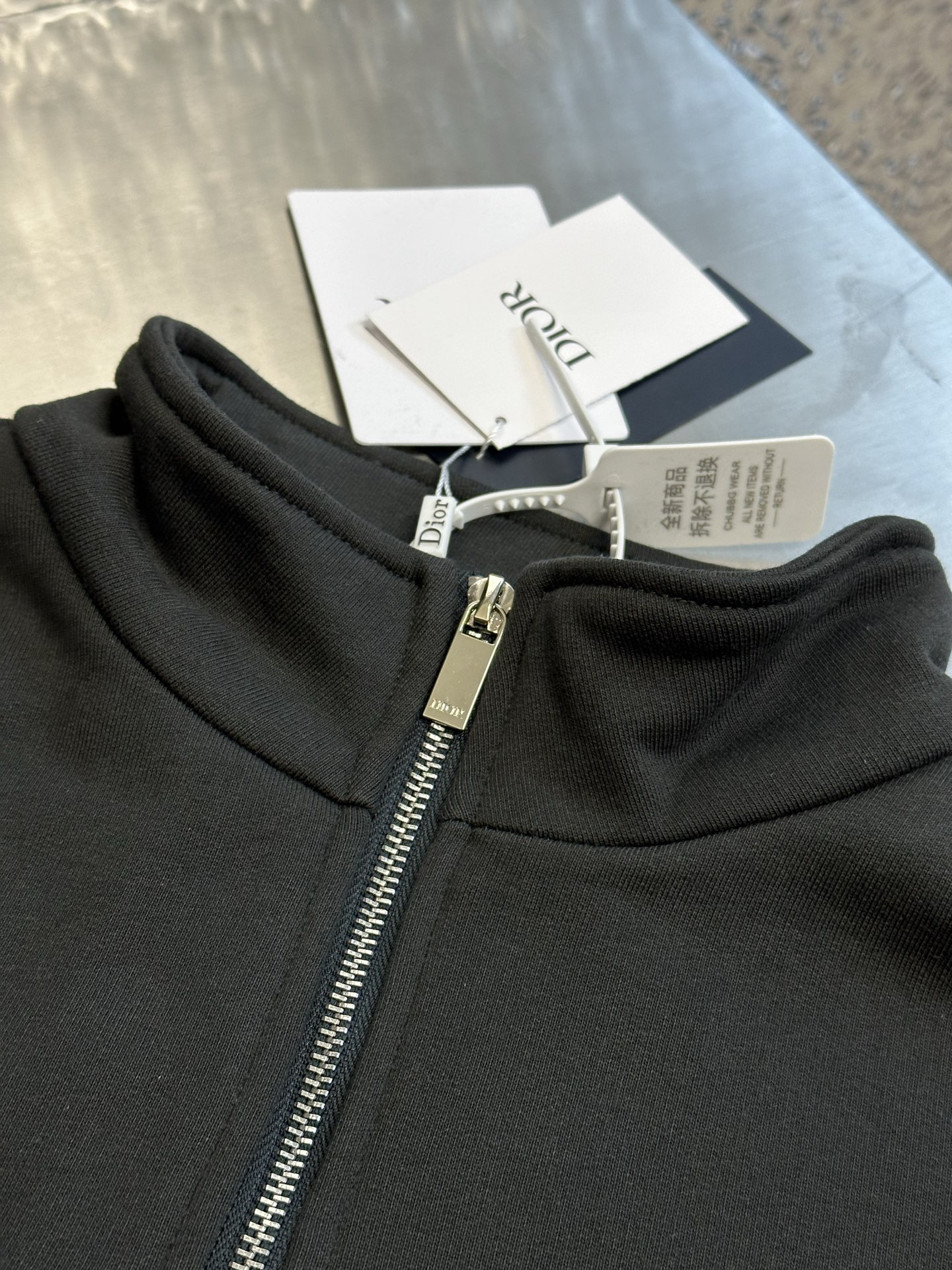 ディオール「Dior」フロッキープリント ハーフジップ スウェットシャツ