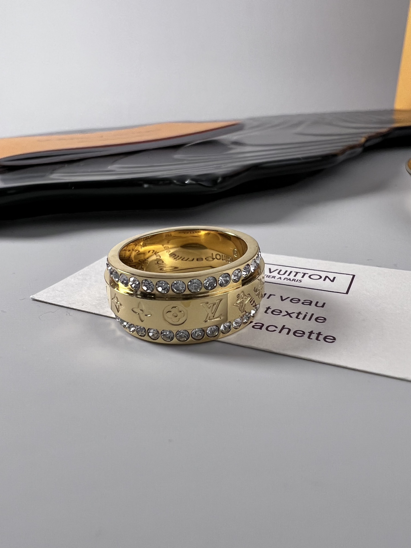 ルイ・ヴィトン「Louis Vuitton」Diamonds Pavé Solitaire リング