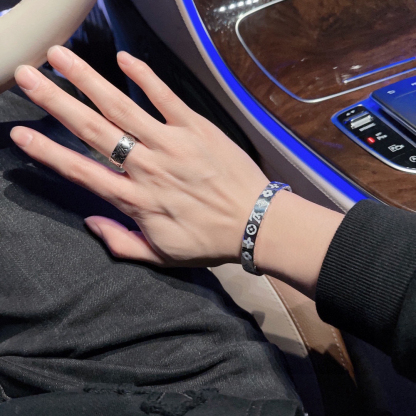 ルイ・ヴィトン「Louis Vuitton」リング ロックパンクタイシルバースタイル