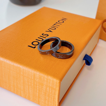 ルイ・ヴィトン「Louis Vuitton」Volt Upside Down リング