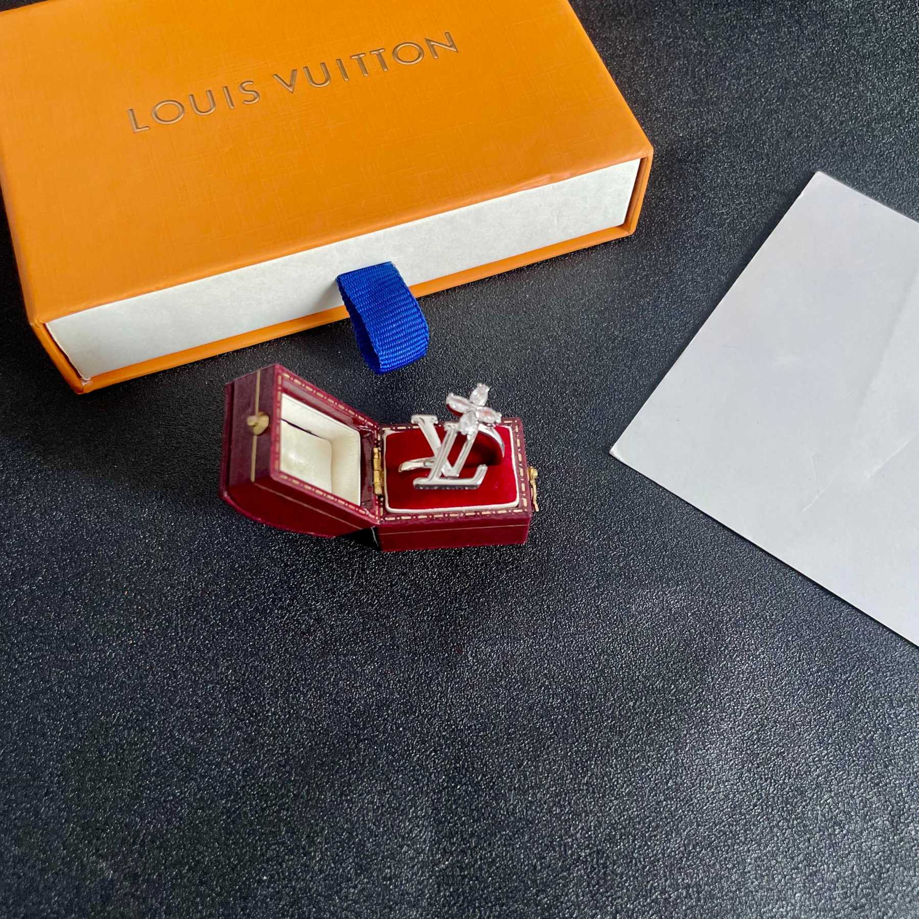 ルイ・ヴィトン「Louis Vuitton」Diamonds Pavé リング