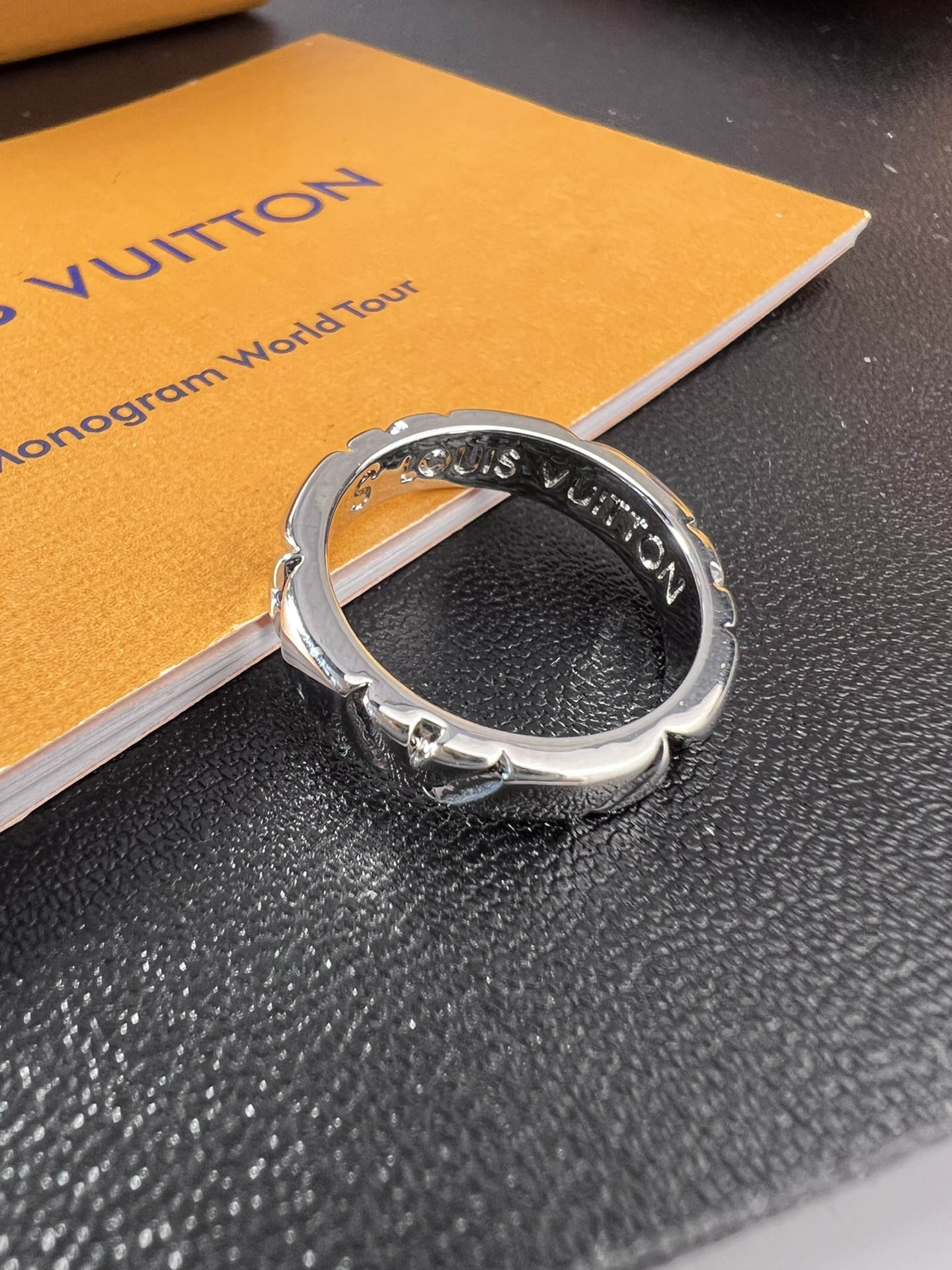 ルイ・ヴィトン「Louis Vuitton」Mosaic Thin リング