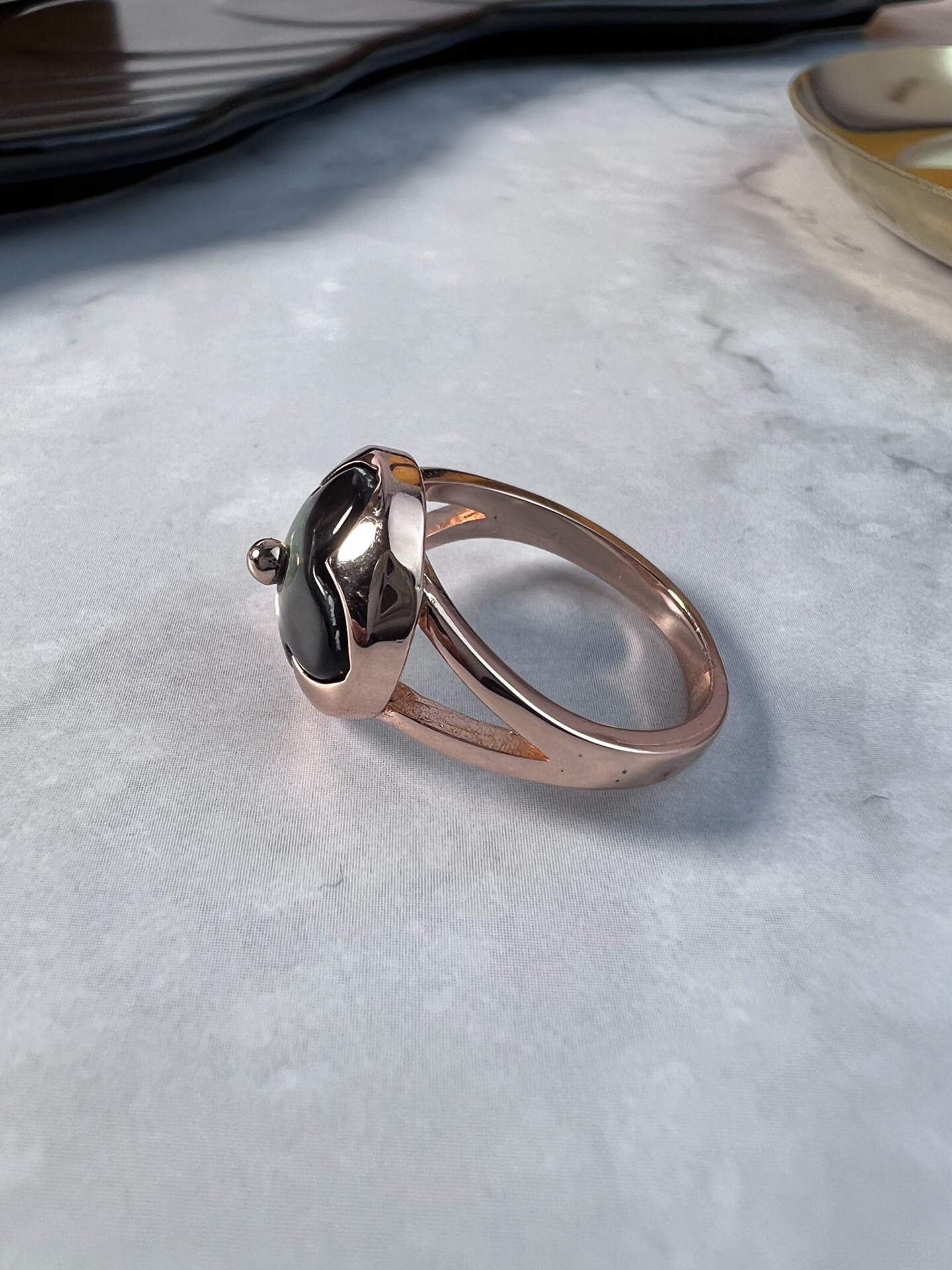 ルイ・ヴィトン「Louis Vuitton」Color Blossom リング