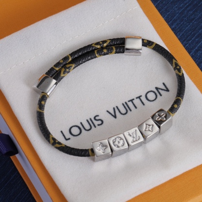 ルイ・ヴィトン「Louis Vuitton」Monogram レザー ブレスレット