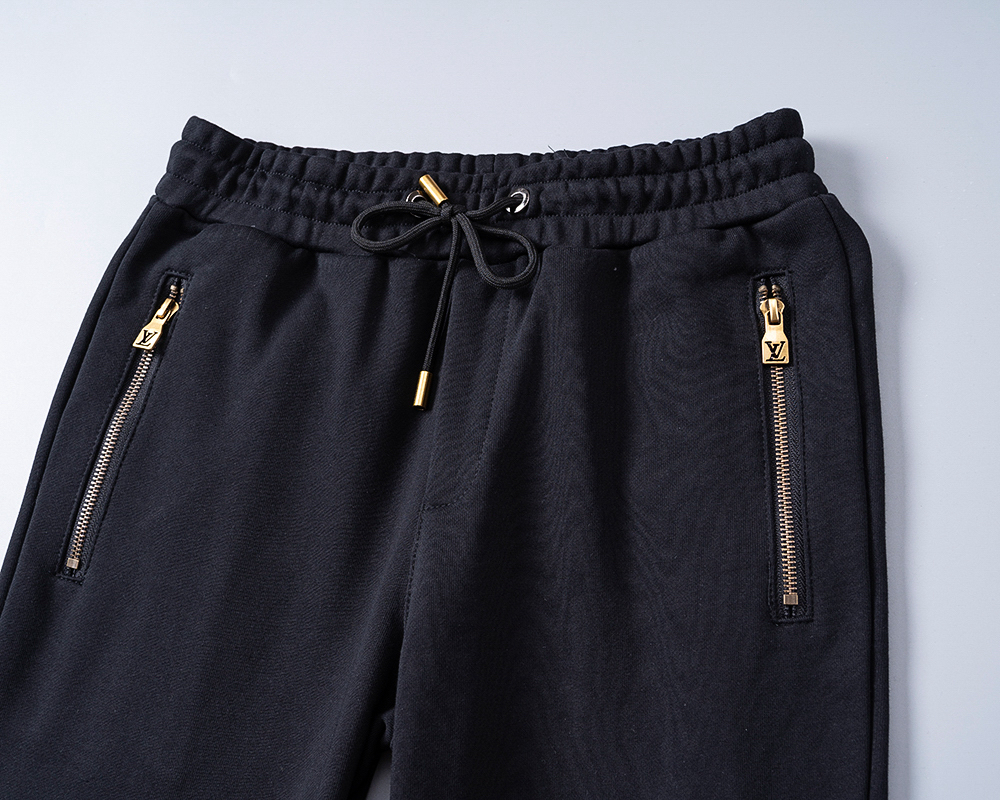 ルイ・ヴィトン「Louis Vuitton」トラックスーツ