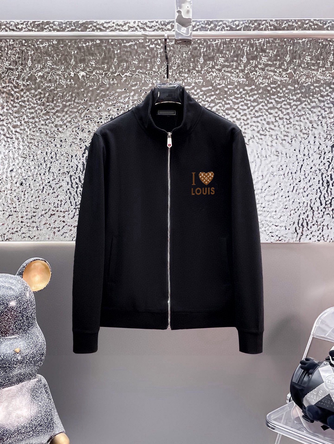 ルイ・ヴィトン「Louis Vuitton」2025秋冬 メンズ スポーツウェア セットアップ