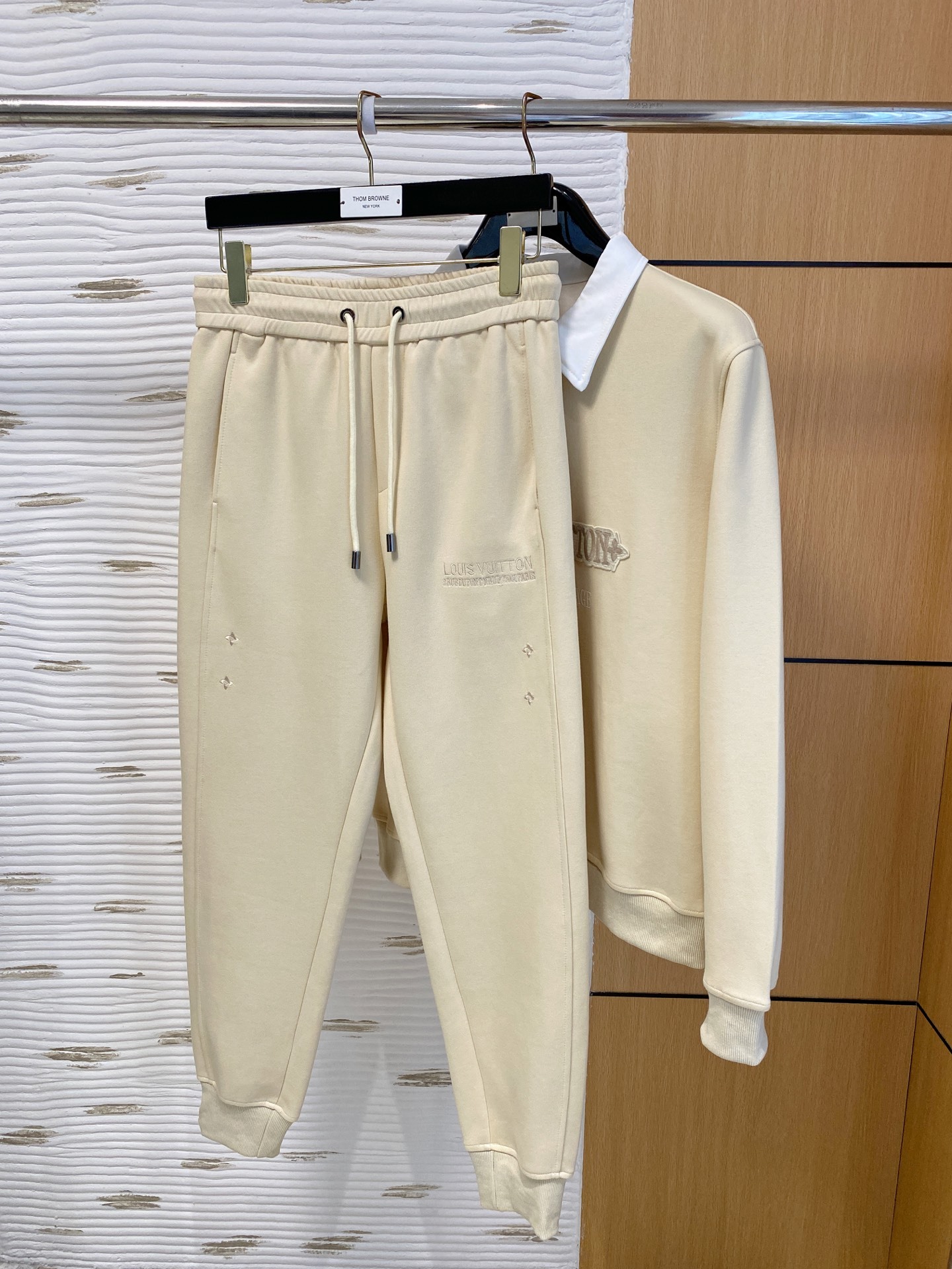 ルイ・ヴィトン「Louis Vuitton」2025秋冬 メンズ スポーツウェア セットアップ