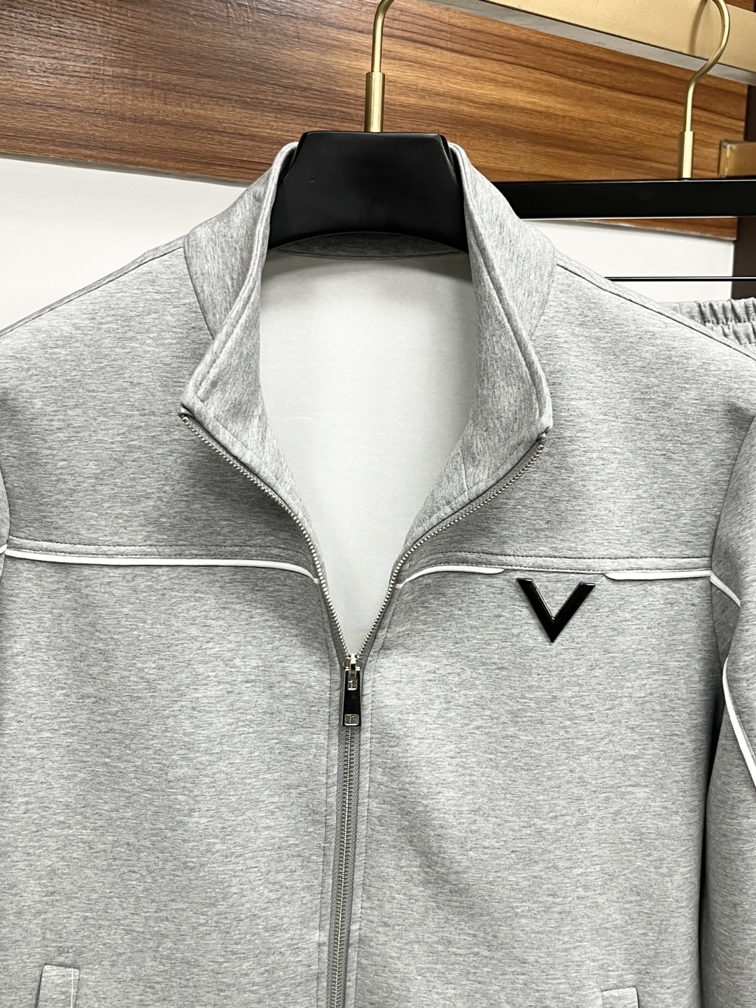 ルイ・ヴィトン「Louis Vuitton」2025秋冬 メンズ スポーツウェア セットアップ