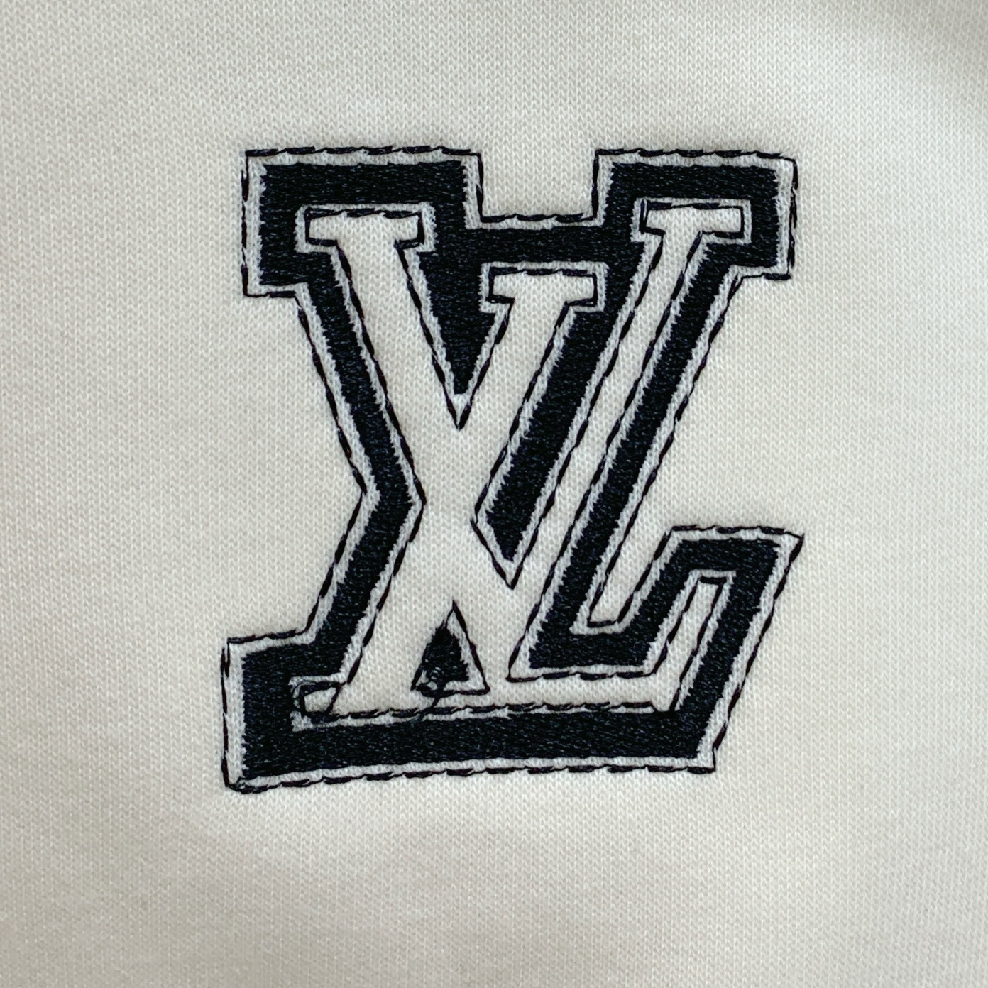 ルイ・ヴィトン「Louis Vuitton」2025秋冬 メンズ スポーツウェア セットアップ