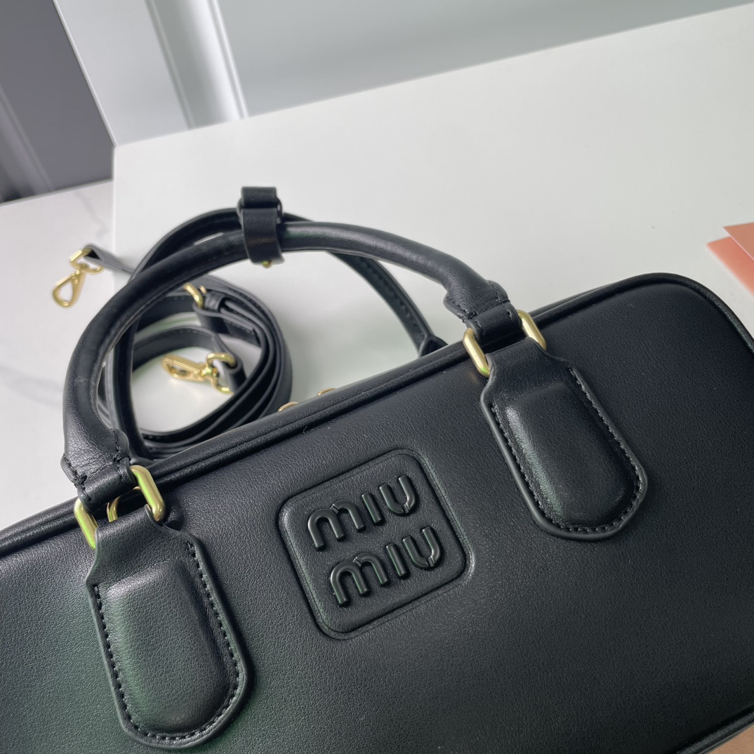 ミュウミュウ「Miu Miu」ボストンボウリングバッグレディースショルダーバッグ