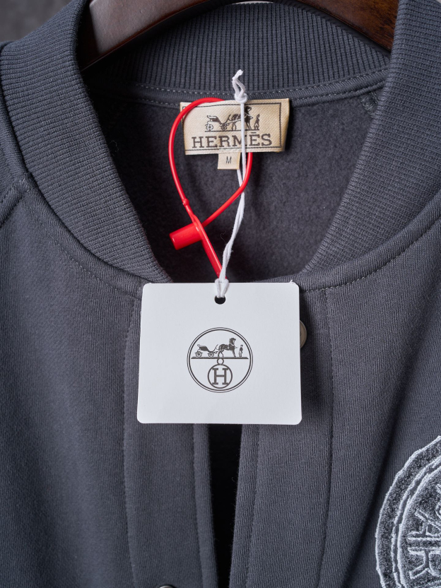 エルメス「Hermès」ベースボール ジャケット スモーキーグレー