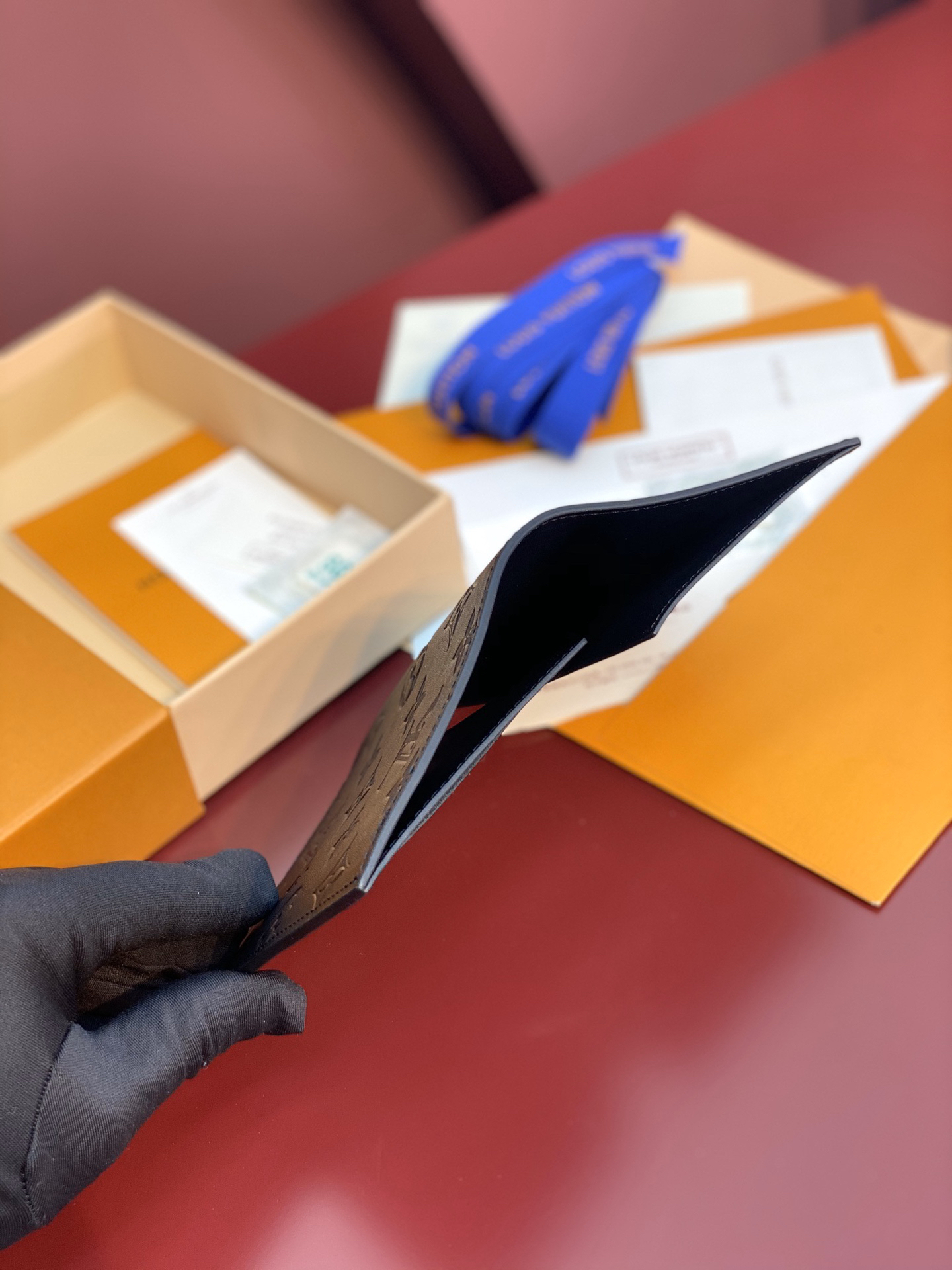 ルイ・ヴィトン「Louis Vuitton」パスポートカバー クーヴェルテュール･パスポール NM