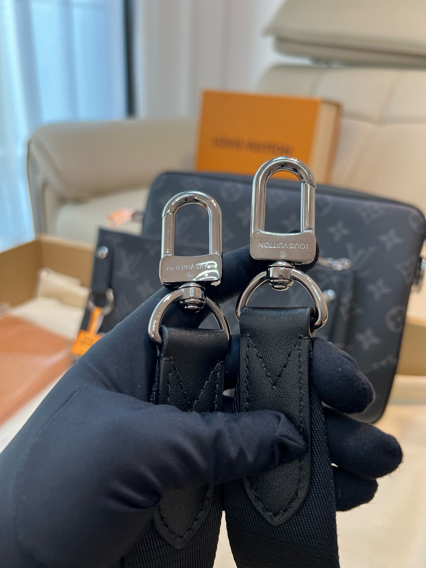 ルイ・ヴィトン「Louis Vuitton」Monogram Eclipse Reverse Trio メッセンジャーバッグ