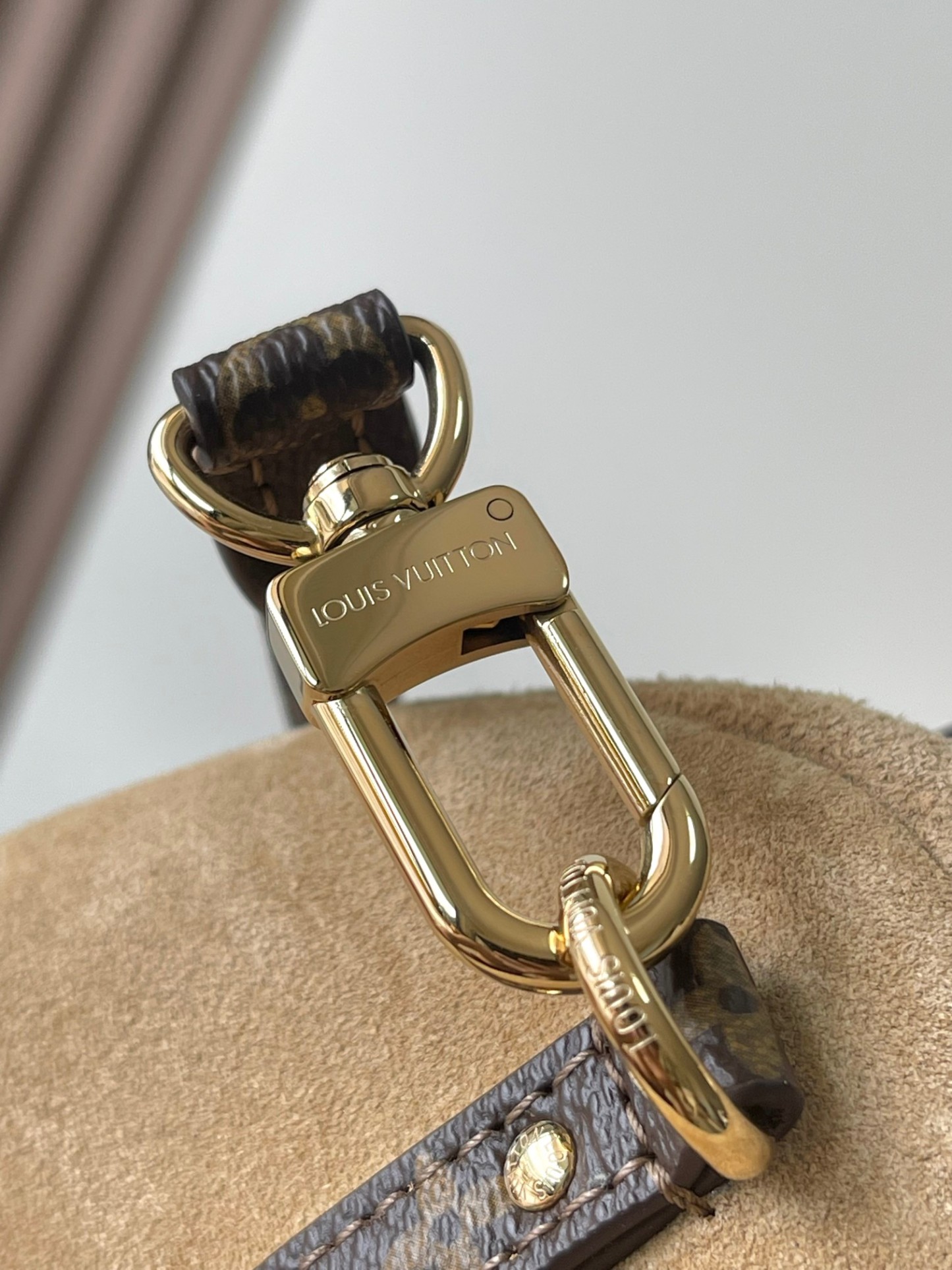 ルイ・ヴィトン「Louis Vuitton」エクスプレス MM ハンドバッグ