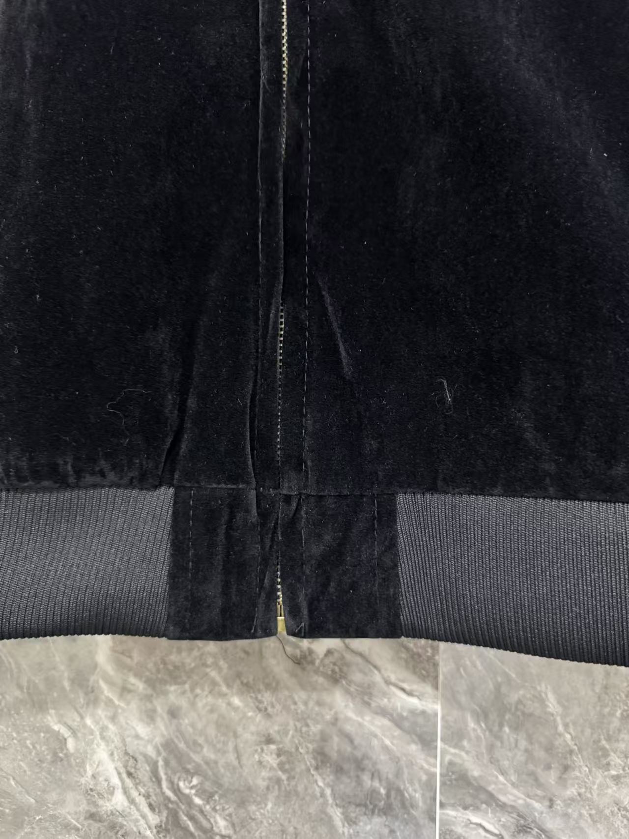 ルイ・ヴィトン「Louis Vuitton」刺繍スエード革 フライトジャケット