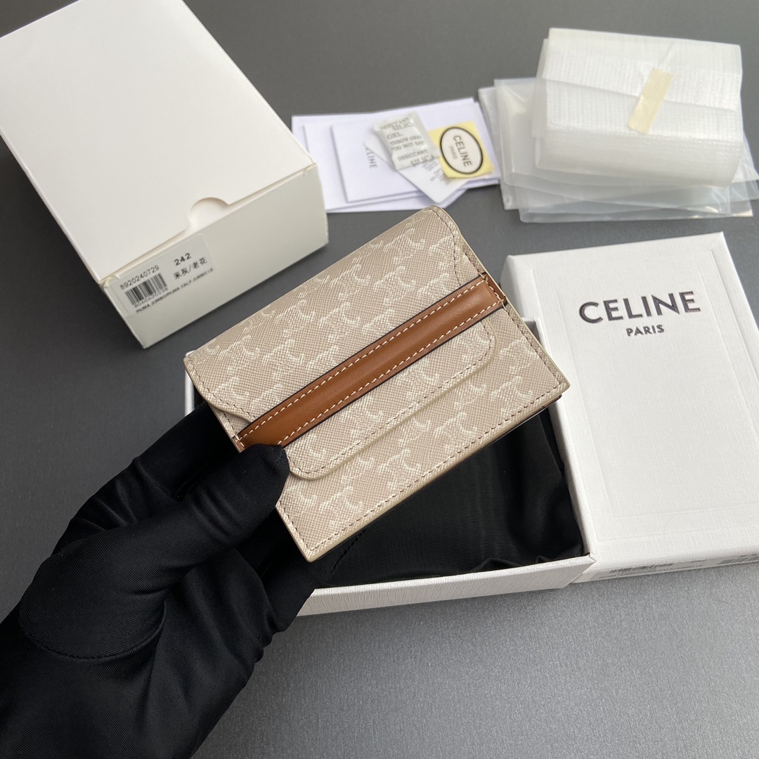 セリーヌ「Celine」TRIOMPHE カードケース